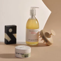 Stimulating Scalp Brush Brosse Stimulante Cuir Chevelu 10 Stimulating Scalp Brush Brosse Stimulante Cuir Chevelu -Cosmétique Boutique 02 22 CutbyFred Stim Brush Encart Inspi2 TINY