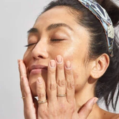 Impossible Glow Concentré Eclat Illuminateur Or Rose -Cosmétique Boutique 03 22 Encart Inspi rose Impossible Glow Pai Skincare TINY