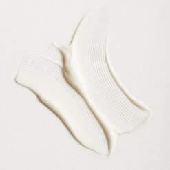 Cosmétique Boutique -Cosmétique Boutique 05 21 Encart inspi Texture Tata harper hydratant fortifiant TINY