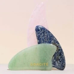 Crystal Contour Gua Sha -Cosmétique Boutique 09 22 visuel inspi odacite gua sha