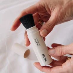 Frange Puff Shampoing Sec 17 Frange Puff Shampoing Sec -Cosmétique Boutique 1FP carre