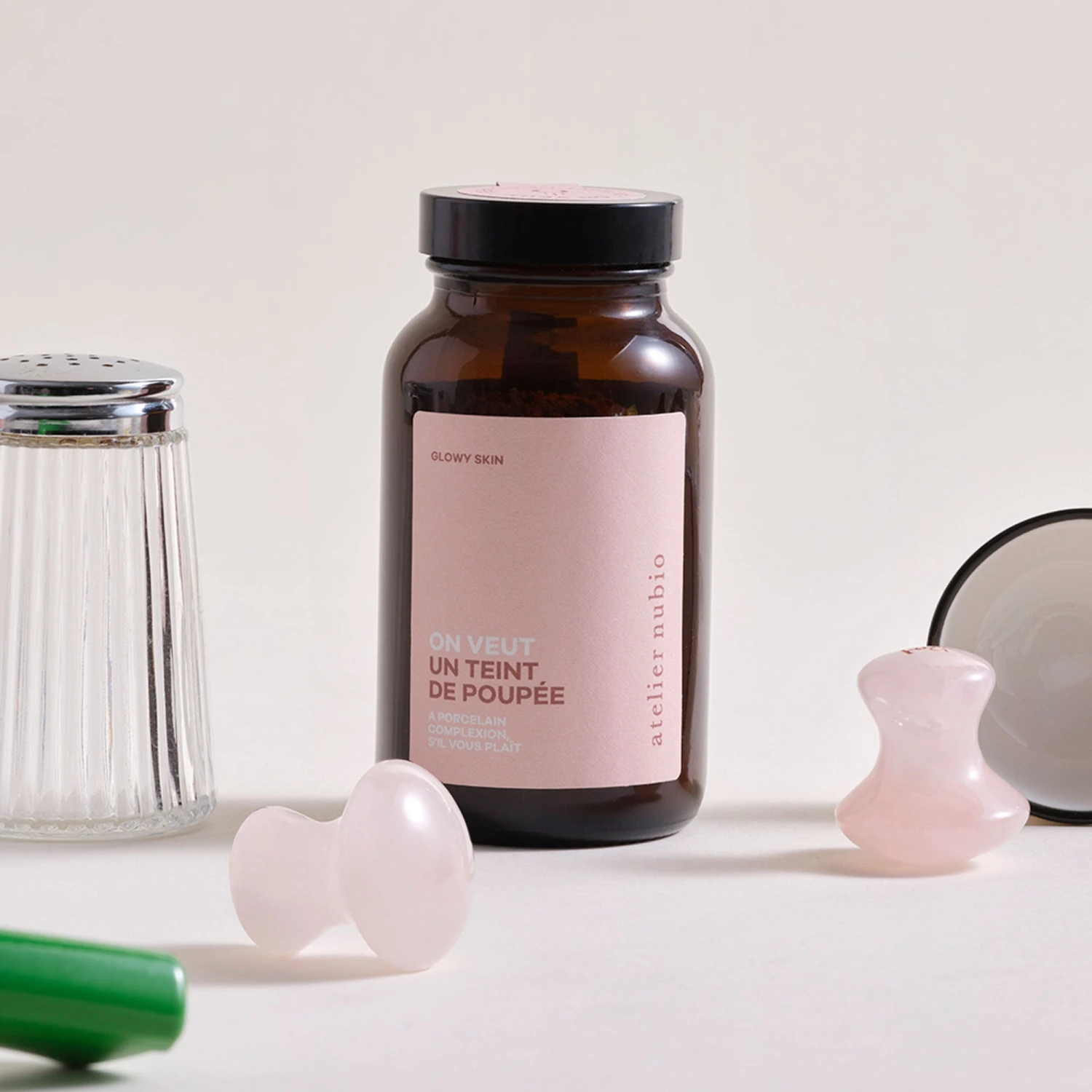 On Veut…un Teint De Poupée 4 On Veut…un Teint De Poupée – Image 2