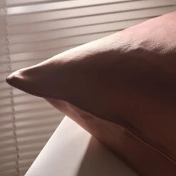 Taie D'Oreiller En Soie Format Carré -Cosmétique Boutique 2023 O1 OMC A RITUEL NUIT 7 Post