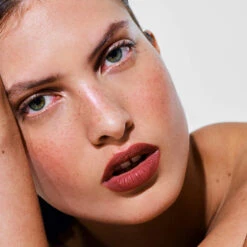 Le Velours Crème à Lèvres -Cosmétique Boutique 5Velours Carre