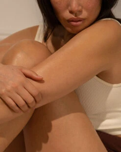 The Classic Hint Of Summer Autobronzant Éclat -Cosmétique Boutique Corps5 viki post