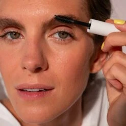 Gel Fixateur Sourcils 11 Gel Fixateur Sourcils -Cosmétique Boutique GelfixateursourcilsOMCS Dolores post