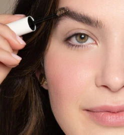 Brow Gel Gel Sourcils 19 Brow Gel Gel Sourcils -Cosmétique Boutique ILIAEssentialBrowGel M 3