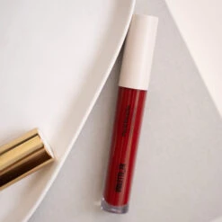 Petal Bouche Rouge à Lèvres Mat Sans Transfert -Cosmétique Boutique VIOLETTE FR PetalBouche Amourfou carre