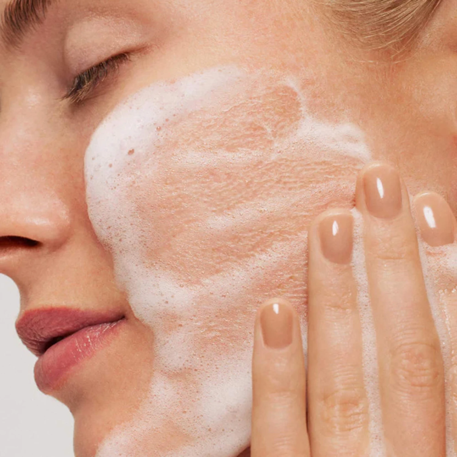 The Cleanse Soft Mousse Nettoyante Démaquillante 4 The Cleanse Soft Mousse Nettoyante Démaquillante – Image 2