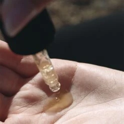 L:A Bruket Resplenishing Sérum Reconstituant 279 -Cosmétique Boutique texture resplenishingserum